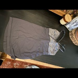 Size 2 lululemon tank top